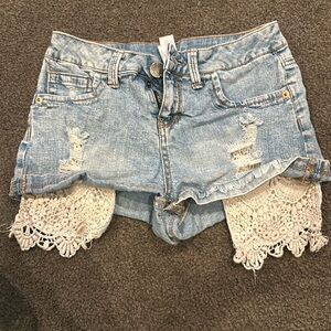 Size 3 Jean Shorts With Lace Pockets
